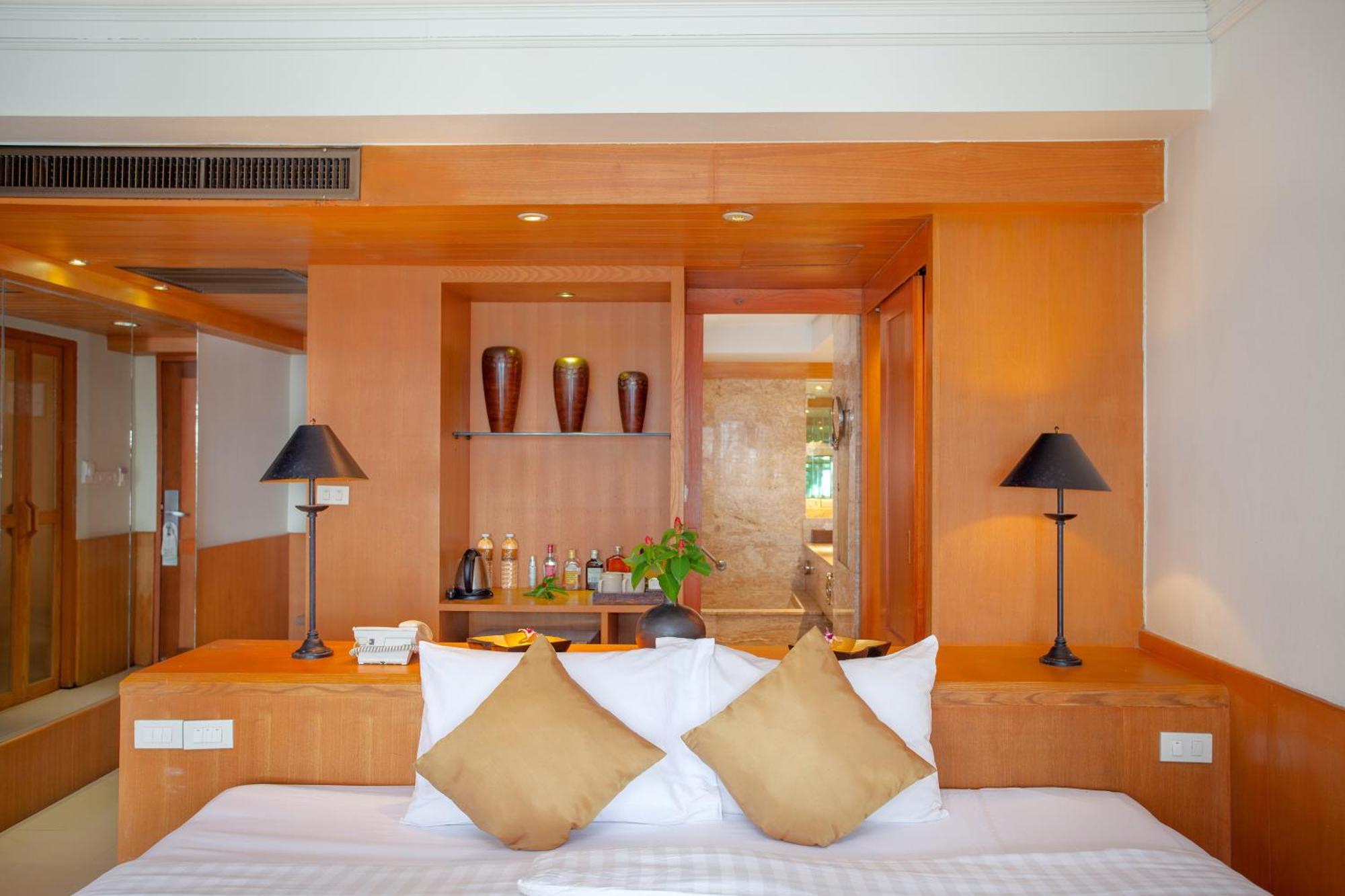 普吉岛-瓶庐海景度假酒店 Phuket Pl Seaview Resort Patong Ngoại thất bức ảnh