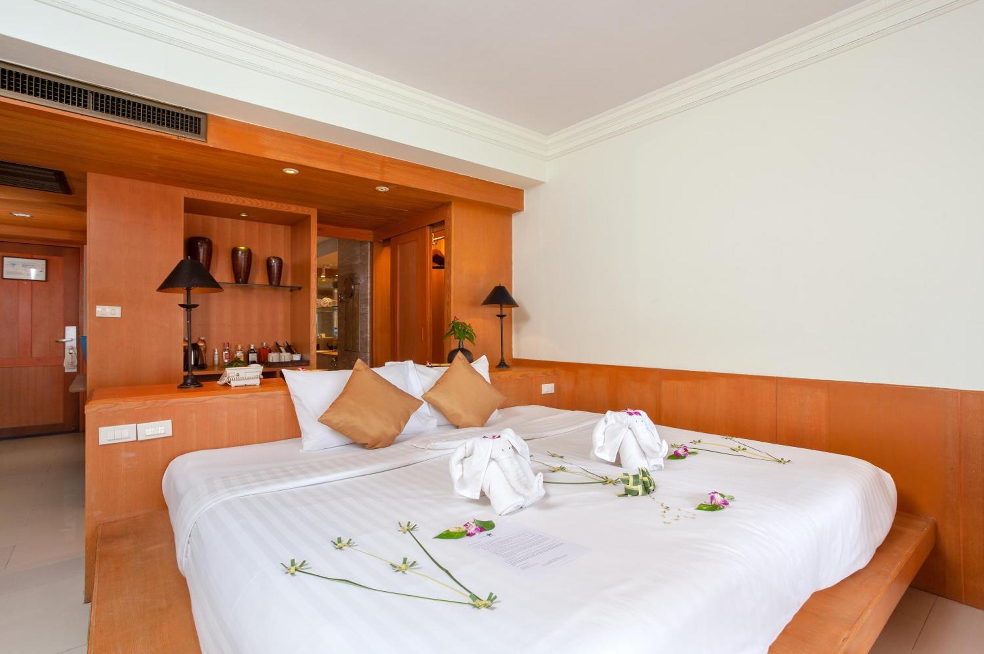 普吉岛-瓶庐海景度假酒店 Phuket Pl Seaview Resort Patong Ngoại thất bức ảnh